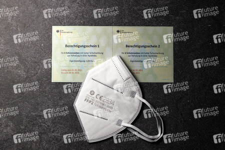 Symbolfoto Berechtigungsschein für FFP2-Masken