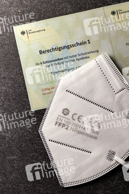 Symbolfoto Berechtigungsschein für FFP2-Masken