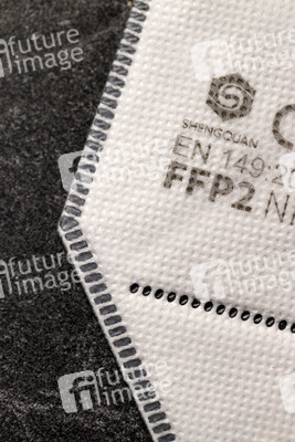 Symbolfoto Berechtigungsschein für FFP2-Masken