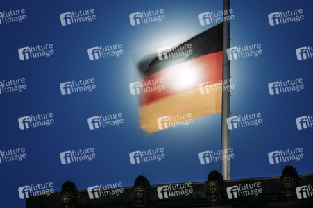 Symbolfoto Trauerbeflaggung