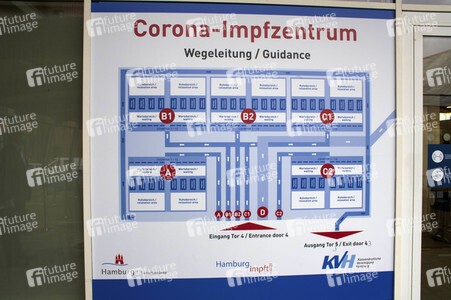 Corona-Impfzentrum in den Messehallen Hamburg