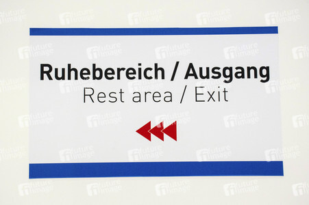 Corona-Impfzentrum in den Messehallen Hamburg