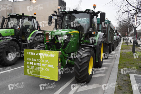 Traktor-Demonstration gegen die Agrarpoiltik der Bundesregierung in Berlin