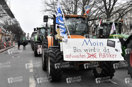 Traktor-Demonstration gegen die Agrarpoiltik der Bundesregierung in Berlin