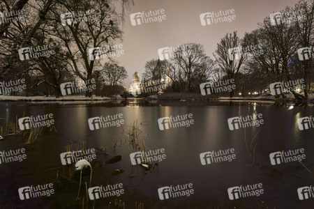 Wintermorgen im Maschpark in Hannover