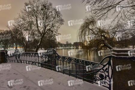 Wintermorgen im Maschpark in Hannover
