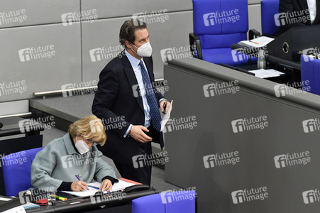 207. Sitzung des Deutschen Bundestages in Berlin
