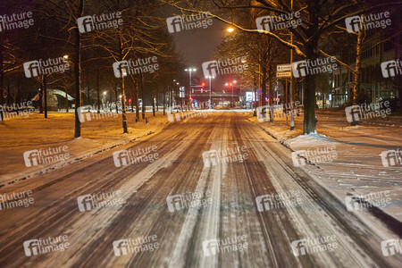 Symbolfoto winterliche Straßenverhältnisse