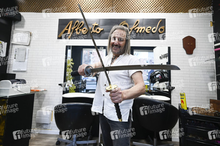 Hairdresser Alberto Olmedo in Madrid