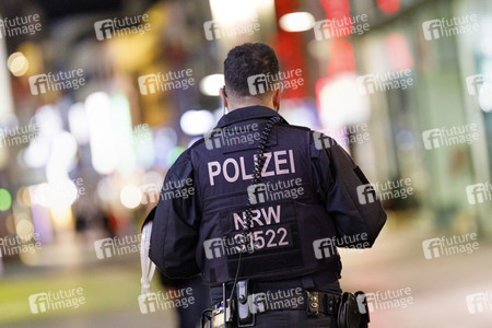 Symbolfoto Corona-Kontrolle