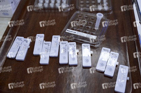 Stephan Weil besucht Seniorenheim in Hannover