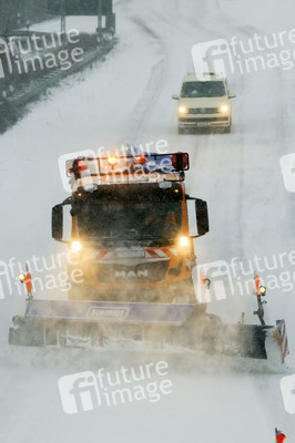 Wintereinbruch in Niedersachsen bei Langenhagen