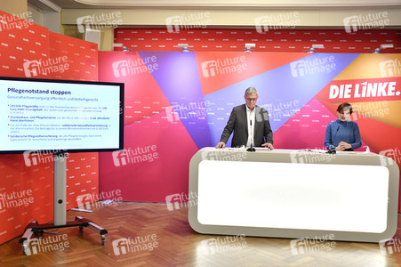 Pressekonferenz zum Wahlprogramm der Partei Die Linke in Berlin