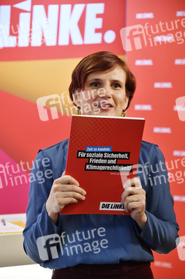 Pressekonferenz zum Wahlprogramm der Partei Die Linke in Berlin