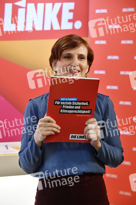 Pressekonferenz zum Wahlprogramm der Partei Die Linke in Berlin