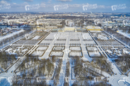 Luftbild der Herrenhäuser Gärten in Hannover