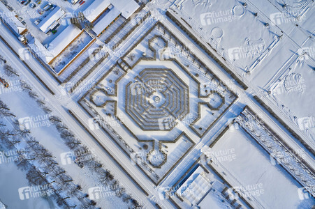 Luftbild der Herrenhäuser Gärten in Hannover