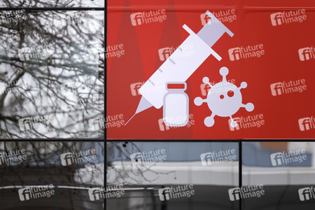 Eröffnung des Impfzentrums in der Koelnmesse in Köln