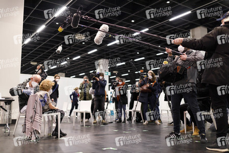 Eröffnung des Impfzentrums in der Koelnmesse in Köln