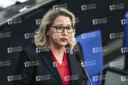 208. Sitzung des Deutschen Bundestages in Berlin