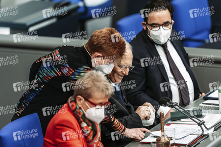 208. Sitzung des Deutschen Bundestages in Berlin