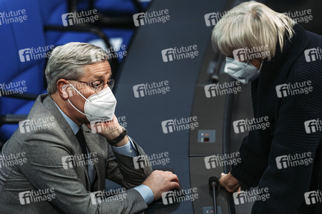 208. Sitzung des Deutschen Bundestages in Berlin