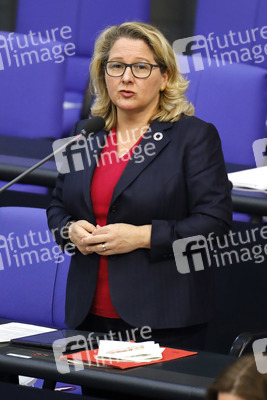 208. Sitzung des Deutschen Bundestages in Berlin