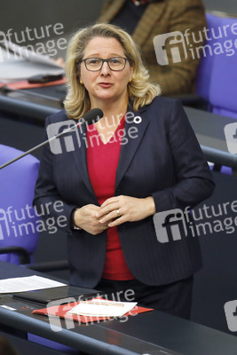 208. Sitzung des Deutschen Bundestages in Berlin