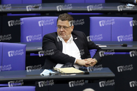 208. Sitzung des Deutschen Bundestages in Berlin