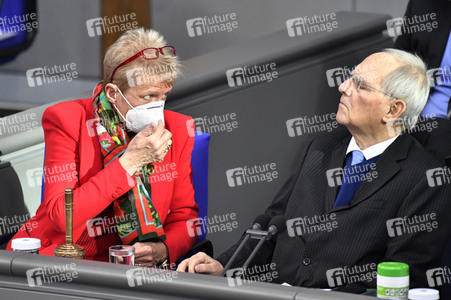 208. Sitzung des Deutschen Bundestages in Berlin