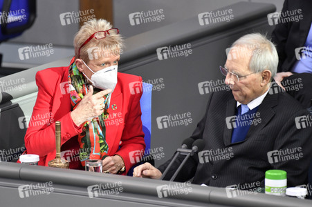 208. Sitzung des Deutschen Bundestages in Berlin