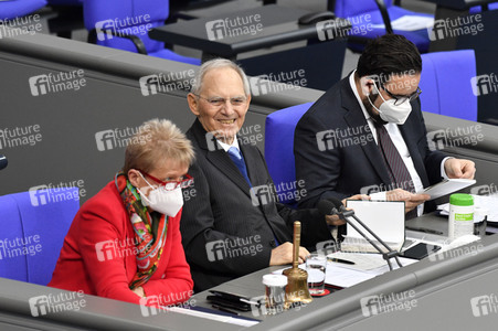 208. Sitzung des Deutschen Bundestages in Berlin