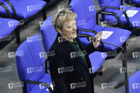 208. Sitzung des Deutschen Bundestages in Berlin