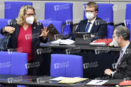 208 Sitzung des Deutschen Bundestages in Berlin