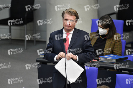 208. Sitzung des Deutschen Bundestages in Berlin