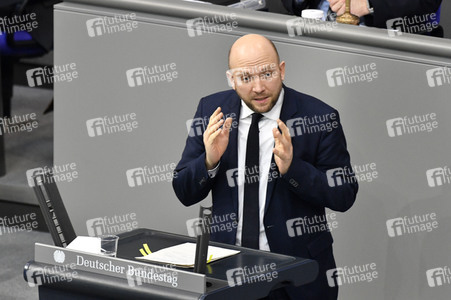 208. Sitzung des Deutschen Bundestages in Berlin