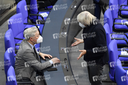 208. Sitzung des Deutschen Bundestages in Berlin