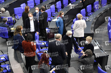 208. Sitzung des Deutschen Bundestages in Berlin