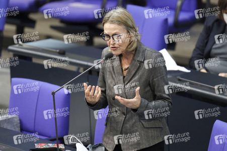 208. Sitzung des Deutschen Bundestages in Berlin