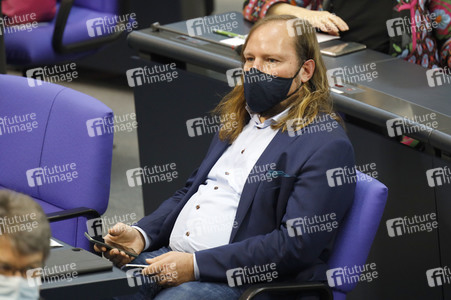 208. Sitzung des Deutschen Bundestages in Berlin