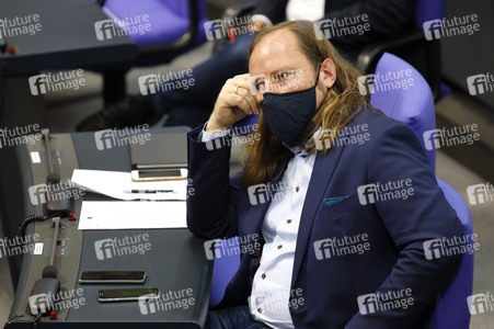 208. Sitzung des Deutschen Bundestages in Berlin