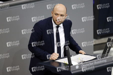 208. Sitzung des Deutschen Bundestages in Berlin