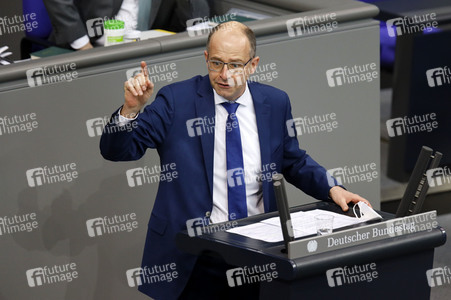 208. Sitzung des Deutschen Bundestages in Berlin