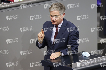 208. Sitzung des Deutschen Bundestages in Berlin