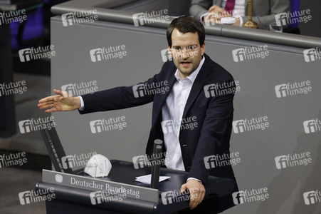 208. Sitzung des Deutschen Bundestages in Berlin