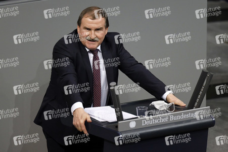 208. Sitzung des Deutschen Bundestages in Berlin