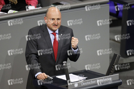 208. Sitzung des Deutschen Bundestages in Berlin