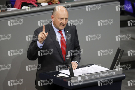 208. Sitzung des Deutschen Bundestages in Berlin