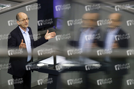 208. Sitzung des Deutschen Bundestages in Berlin