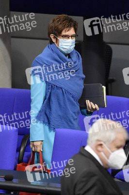 209. Sitzung des Deutschen Bundestages in Berlin